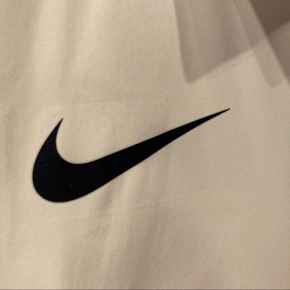Nike UConn Huskies Standard Fit Long Sleeve Windbreaker, Men’s Medium - Picture 5 of 13